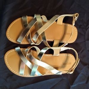 Gymboree gold sandals size 2